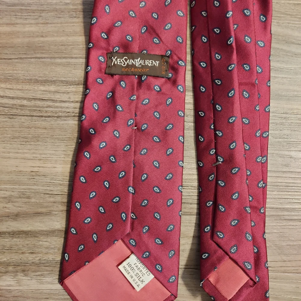 Yves saint Laurent silk tie